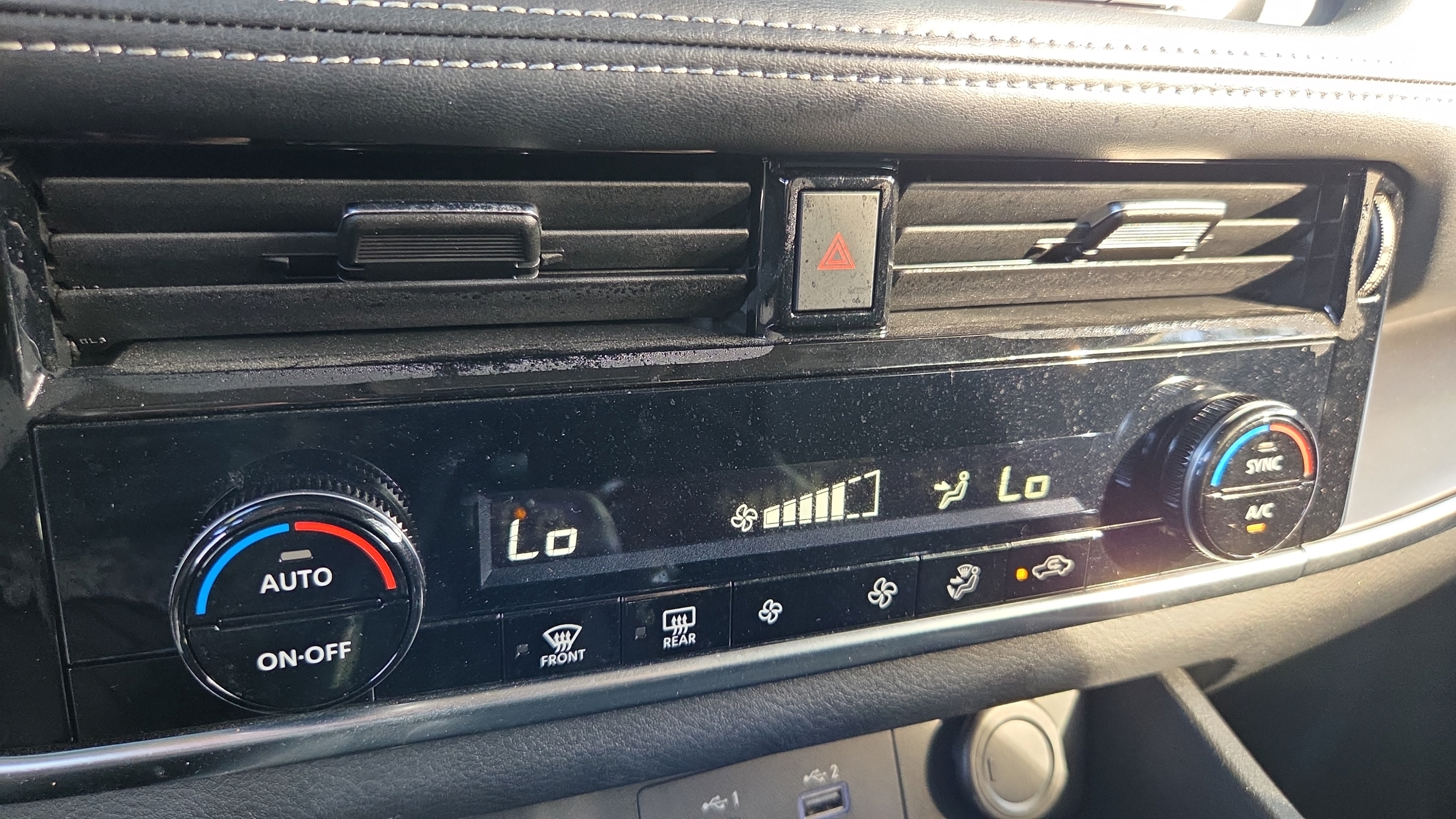 Used 2022 Nissan Rogue SV FWD image 21