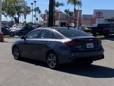 Used 2024 Kia Forte LXS image 4