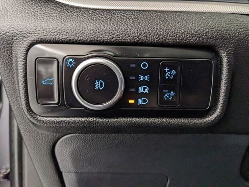 Certified 2024 Ford Explorer XLT w/ Equipment Group 202A RWD image 20