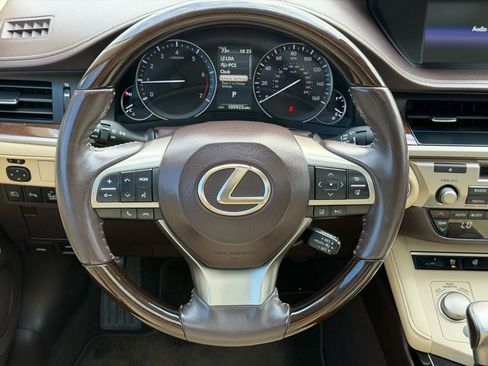 Used 2017 Lexus ES 350 w/ Premium Package image 33