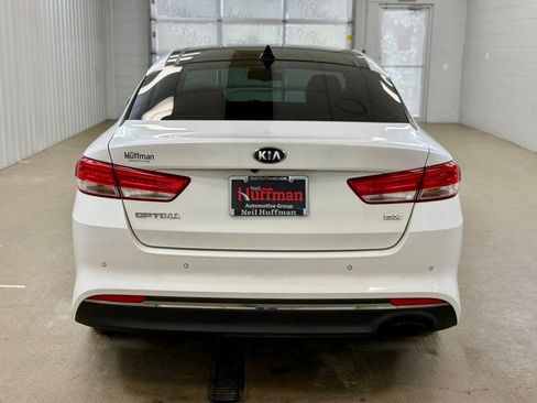 Used 2017 Kia Optima EX w/ Premium Package image 6
