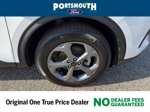 Used 2025 Ford Escape ST-Line w/ Tech Pack #1 image 32