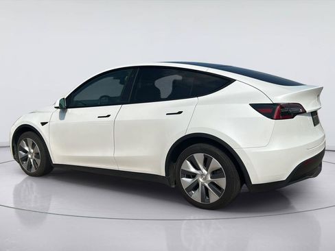 Used 2021 Tesla Model Y Long Range AWD/4WD image 4