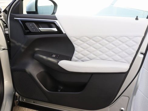 Used 2023 Mitsubishi Outlander SEL image 14