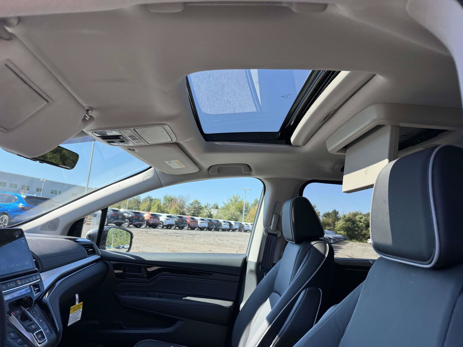 New 2027 Honda Odyssey Touring image 17