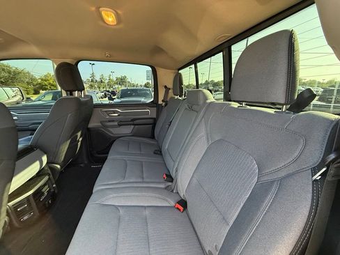Used 2019 RAM 1500 Big Horn AWD/4WD image 27