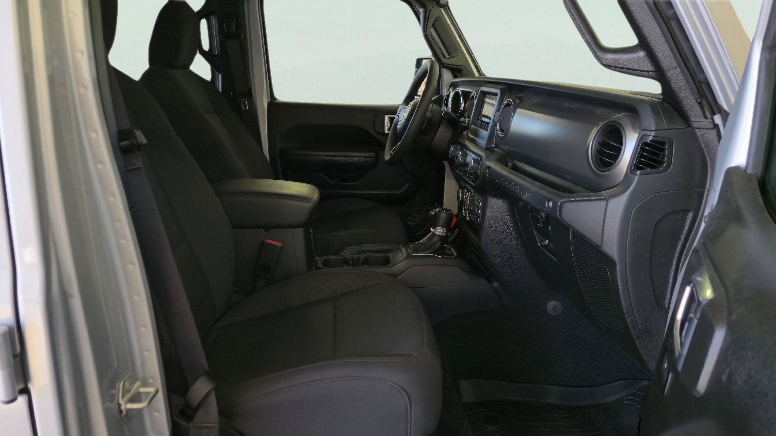 Used 2023 Jeep Wrangler Unlimited Sport AWD/4WD image 21