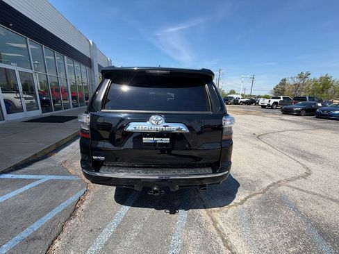 Used 2021 Toyota 4Runner Limited image 7