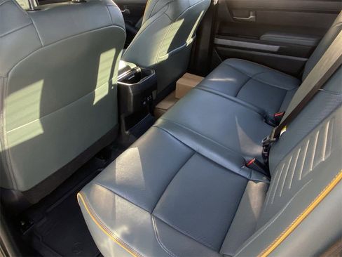 Used 2025 Toyota Tacoma TRD Sport image 17