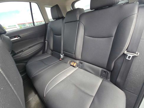 Used 2023 Toyota Corolla Cross XLE w/ Convenience Package AWD/4WD image 17