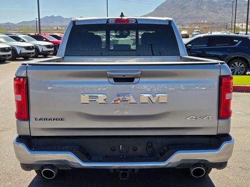 Used 2025 RAM 1500 Laramie AWD/4WD image 5