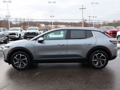 New 2026 Chevrolet Equinox EV LT image 26