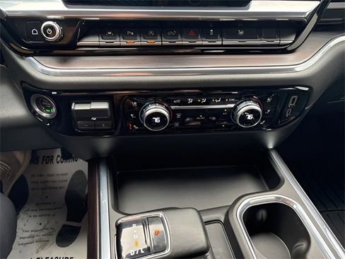 Used 2023 GMC Sierra 1500 SLT w/ SLT Premium Plus Package image 17