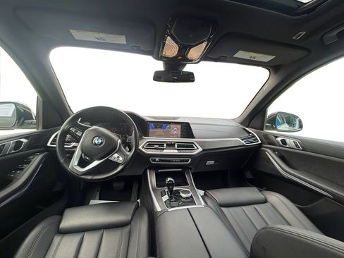 Used 2022 BMW X5 xDrive40i w/ Parking Assistance Package AWD/4WD image 14