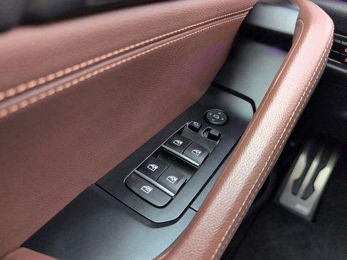 Used 2022 BMW X6 M50i w/ Dynamic Handling Package image 6