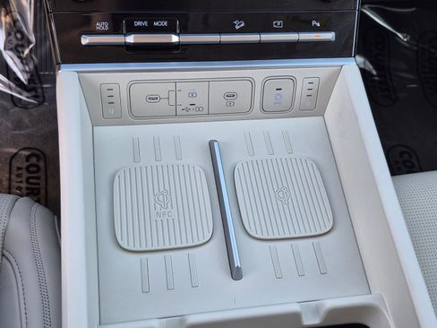 Used 2025 Hyundai Santa Fe Calligraphy FWD image 31