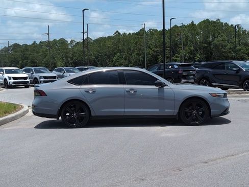 Used 2024 Honda Accord Sport image 8