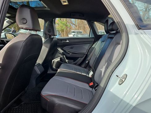 Certified 2025 Volkswagen Jetta GLI Autobahn image 11