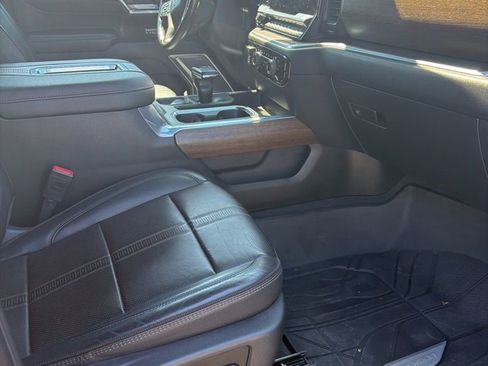 Used 2022 Chevrolet Silverado 1500 High Country image 23