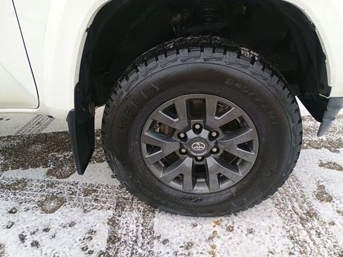 Used 2023 Toyota Tacoma SR5 image 9