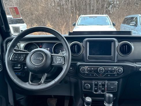 Used 2023 Jeep Wrangler Unlimited w/ Cold Weather Group image 23