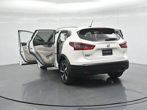 Used 2020 Nissan Rogue Sport SL w/ Premium Package FWD image 36