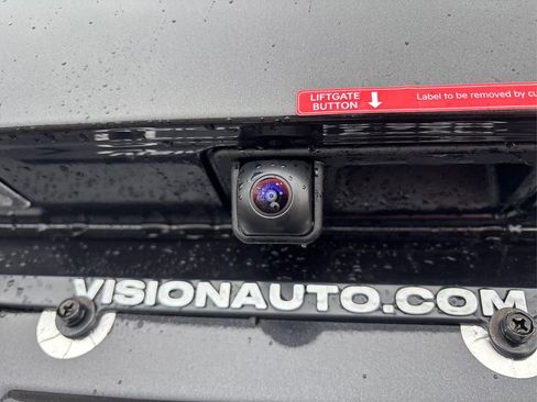New 2026 Kia Carnival FWD image 15