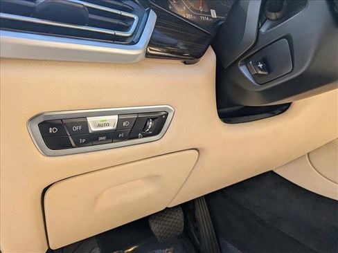 Used 2020 BMW X5 xDrive40i w/ Convenience Package image 16