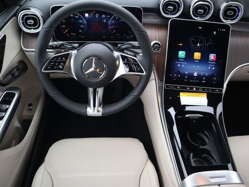 New 2026 Mercedes-Benz GLC 300 4MATIC image 11
