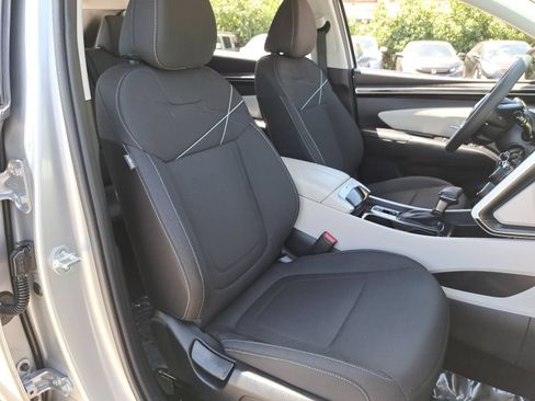 Used 2023 Hyundai Tucson SE AWD/4WD image 10
