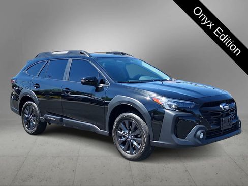 Used 2024 Subaru Outback Onyx Edition AWD/4WD image 2