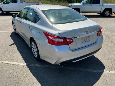 Used 2017 Nissan Altima 2.5 S w/ Power Driver Seat Package image 5