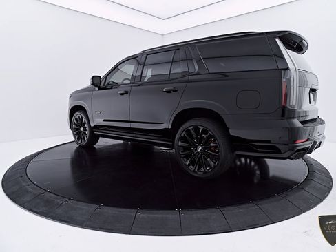 Used 2026 Cadillac Escalade V AWD/4WD image 12