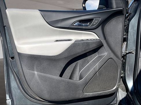 Used 2019 Chevrolet Equinox LS w/ LS Convenience Package FWD image 23