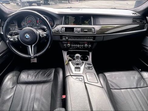 Used 2014 BMW M5 RWD image 15