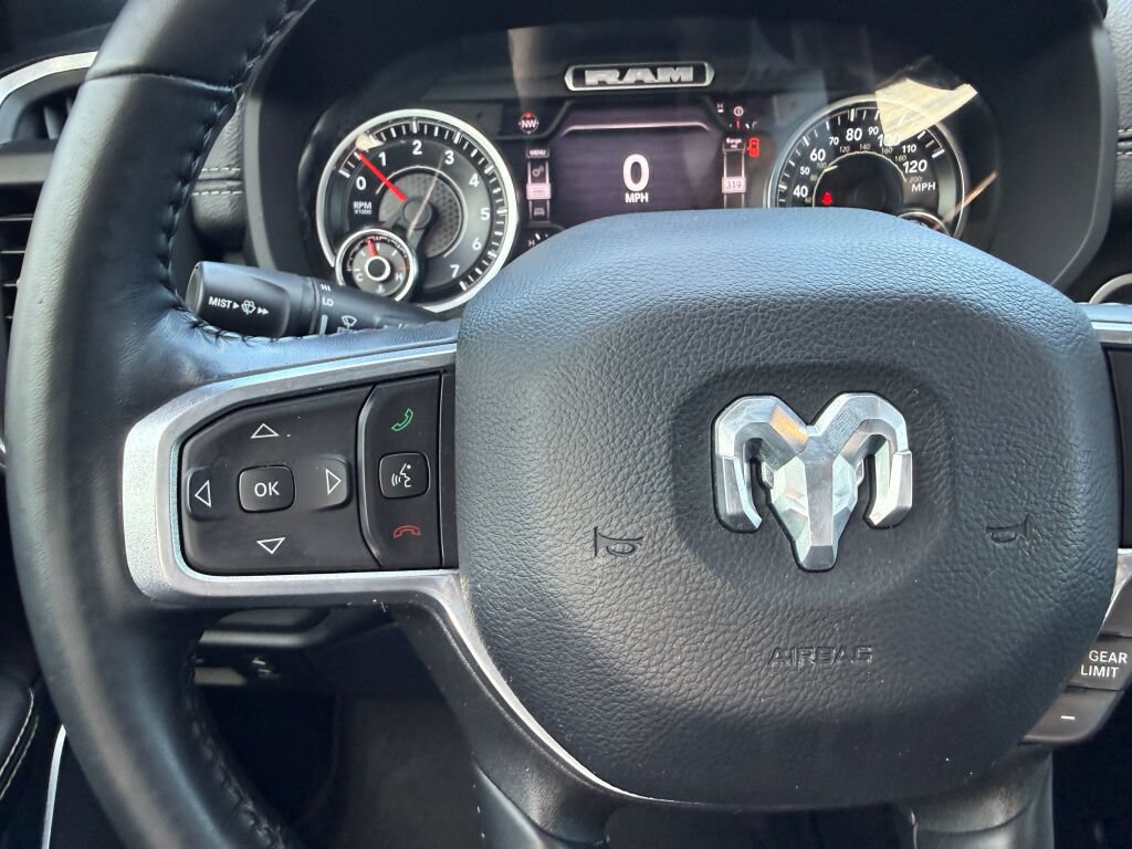 Used 2022 RAM 1500 Laramie AWD/4WD image 15