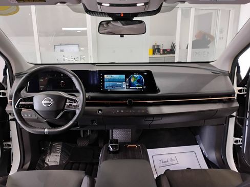Used 2024 Nissan Ariya AWD image 68