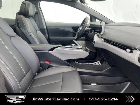 Certified 2025 Cadillac Optiq Luxury 2 w/ LPO, Floor Liner Package AWD/4WD image 14