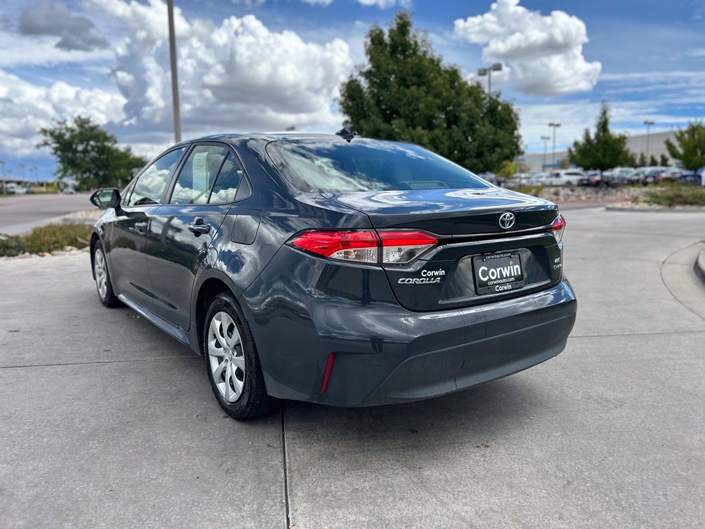 Used 2025 Toyota Corolla LE FWD image 5