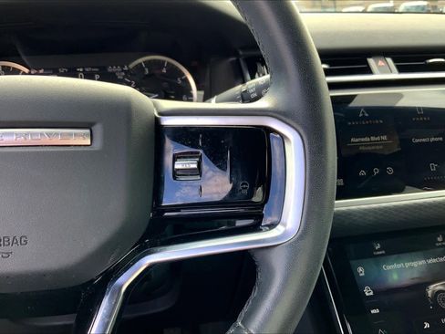 Used 2023 Land Rover Range Rover Velar S image 24