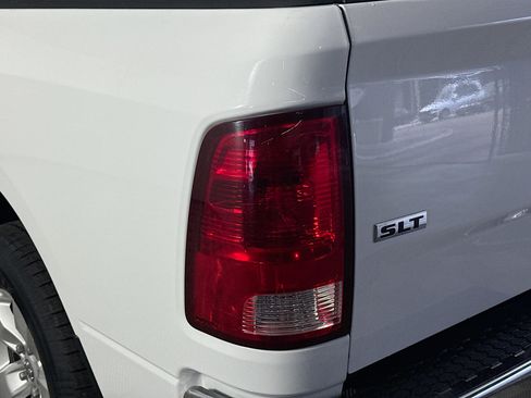 Used 2020 RAM 1500 Classic SLT image 35