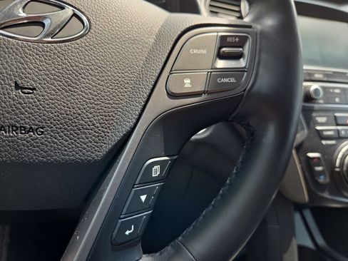 Used 2019 Hyundai Santa Fe XL FWD image 36