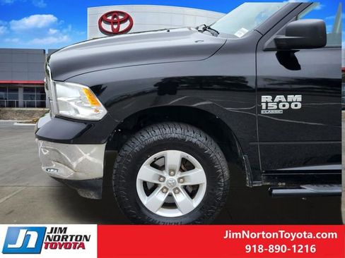 Used 2021 RAM 1500 Classic SLT AWD/4WD image 9