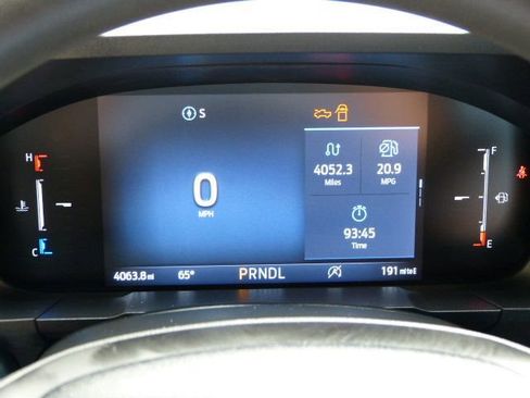 Used 2025 Ford Maverick XL w/ Equipment Group 102A image 32