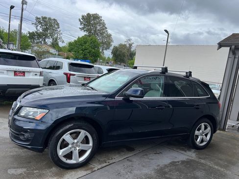 Used 2011 Audi Q5 2.0T Premium Plus AWD/4WD image 4