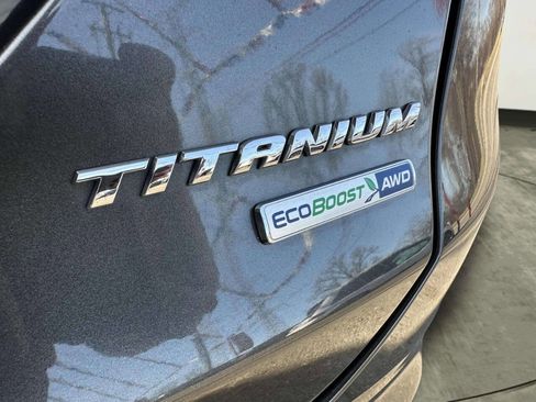 Used 2017 Ford Fusion Titanium image 39