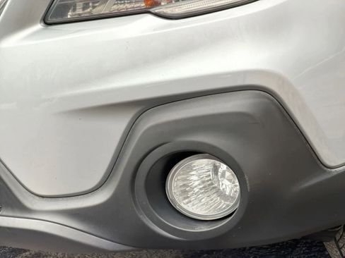 Used 2019 Subaru Outback 2.5i Premium image 11