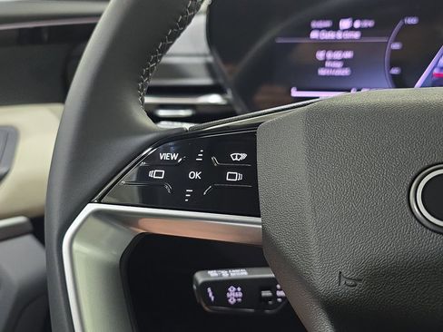 New 2025 Audi Q5 Prestige image 16