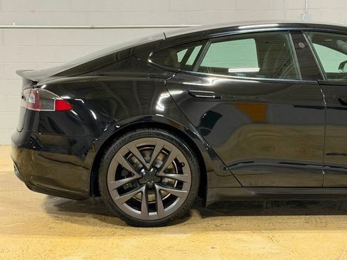 Used 2021 Tesla Model S Plaid image 17