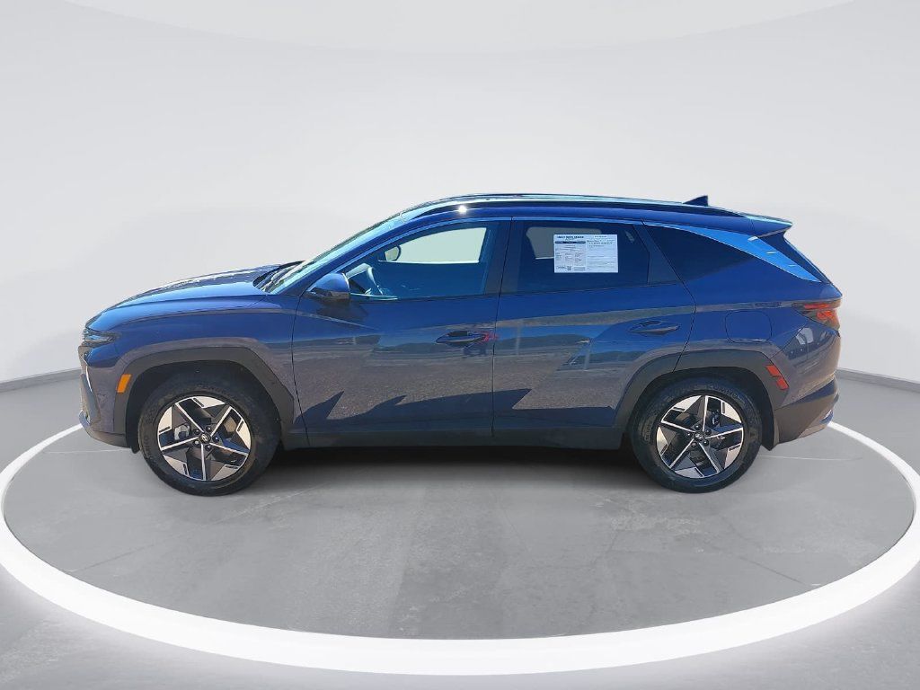 Certified 2025 Hyundai Tucson SEL FWD image 8
